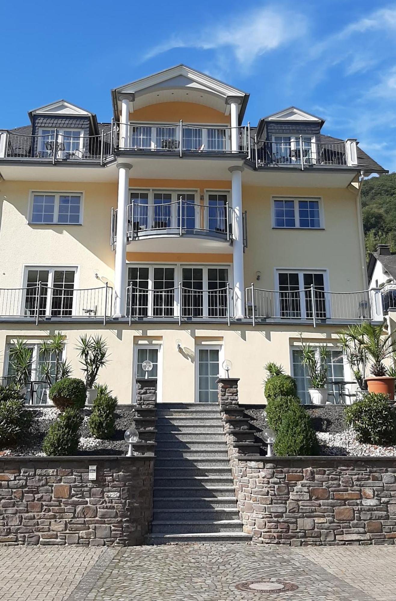 Residenz Moselstausee Санкт Алдегунд Екстериор снимка