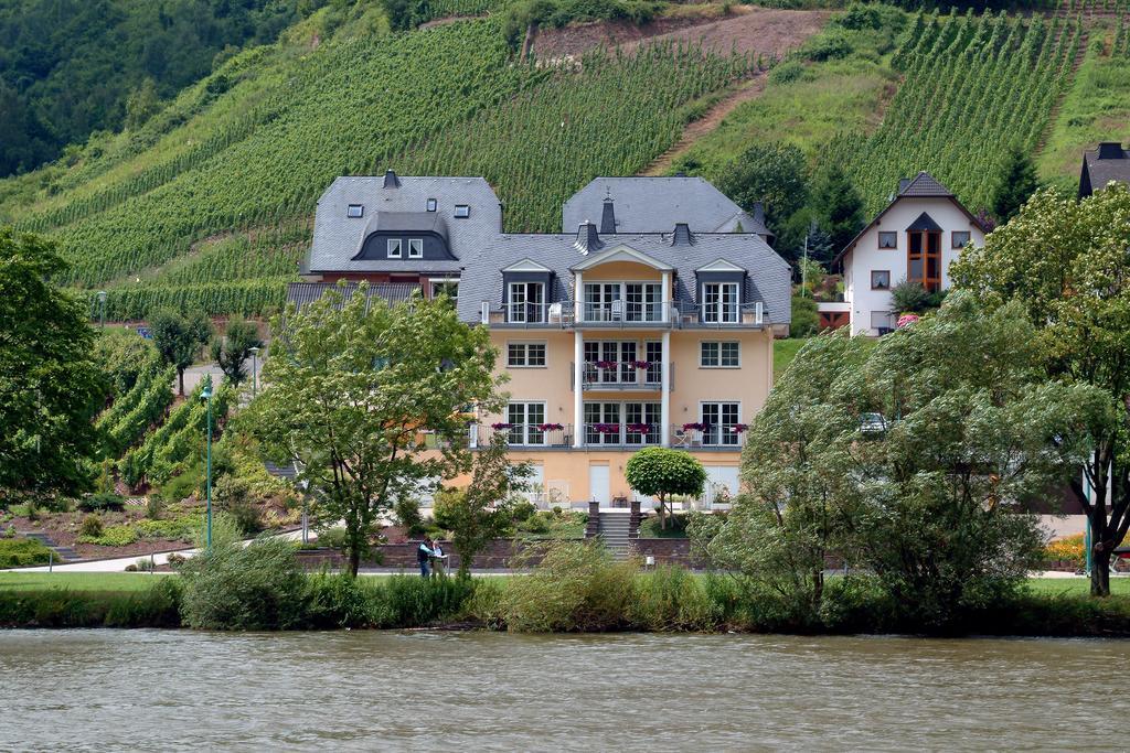 Residenz Moselstausee Санкт Алдегунд Екстериор снимка